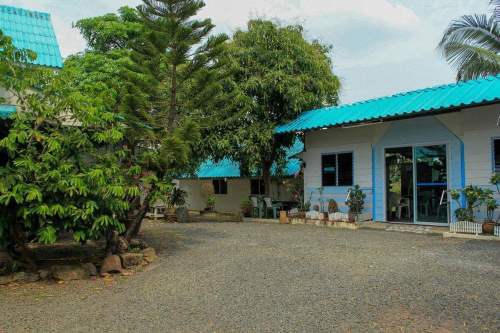P.California Inter Hostel Nang Rong Eksteriør bilde