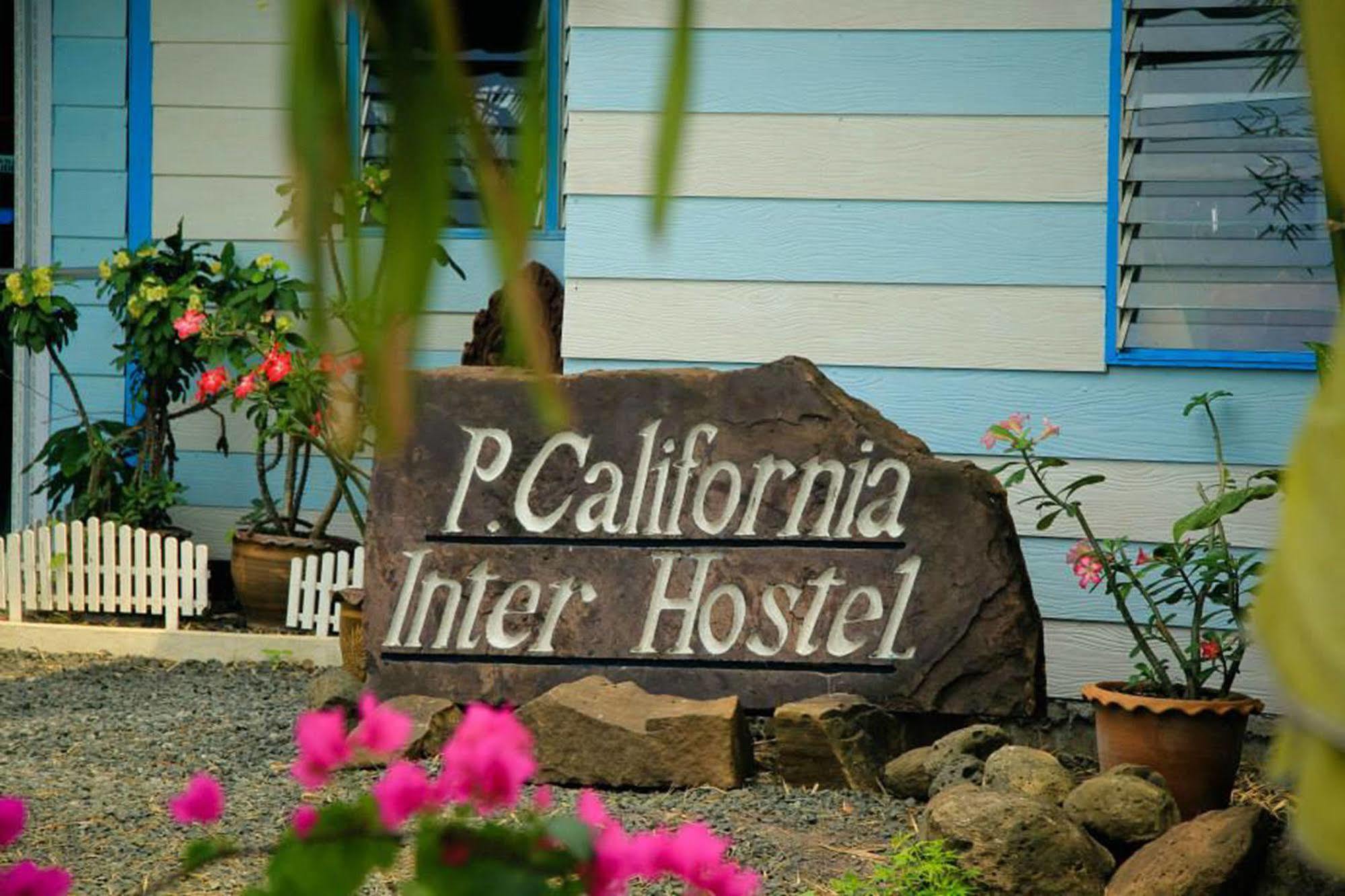 P.California Inter Hostel Nang Rong Eksteriør bilde
